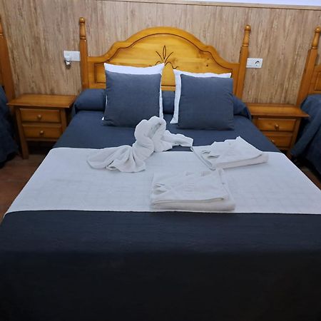 Hostal Brenaverde Gaucín Eksteriør billede
