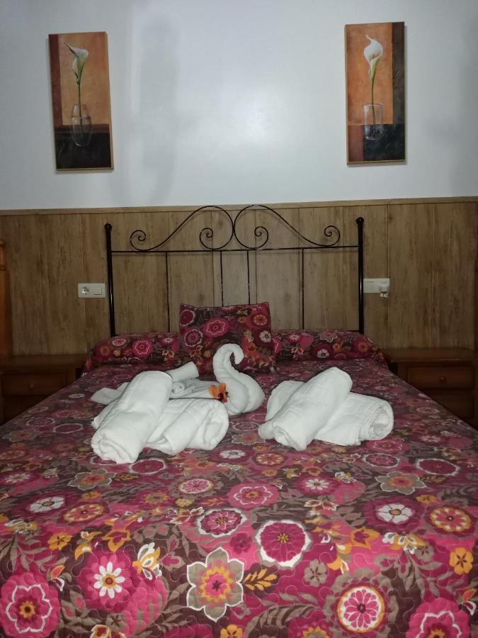 Hostal Brenaverde Gaucín Eksteriør billede
