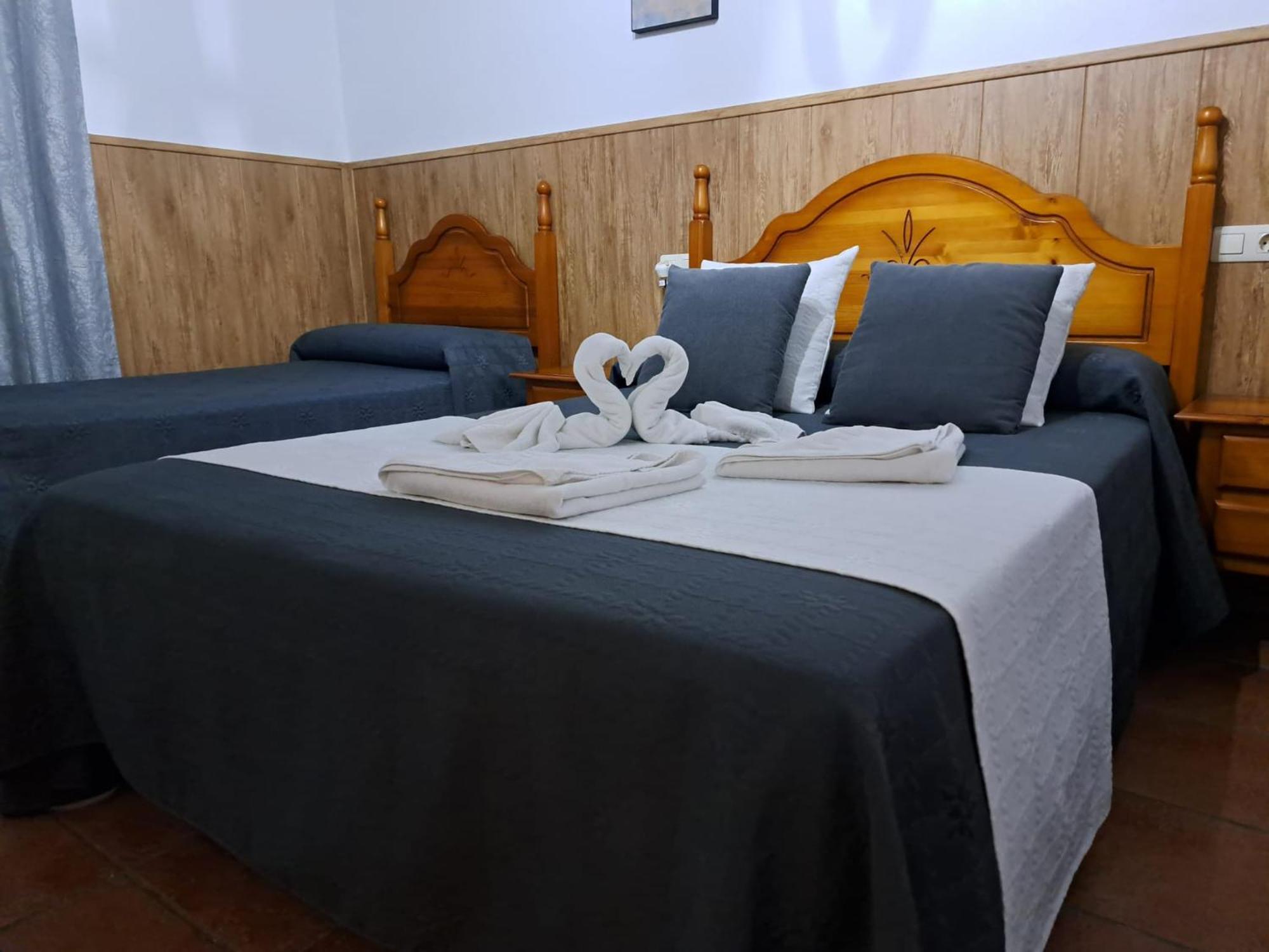 Hostal Brenaverde Gaucín Eksteriør billede